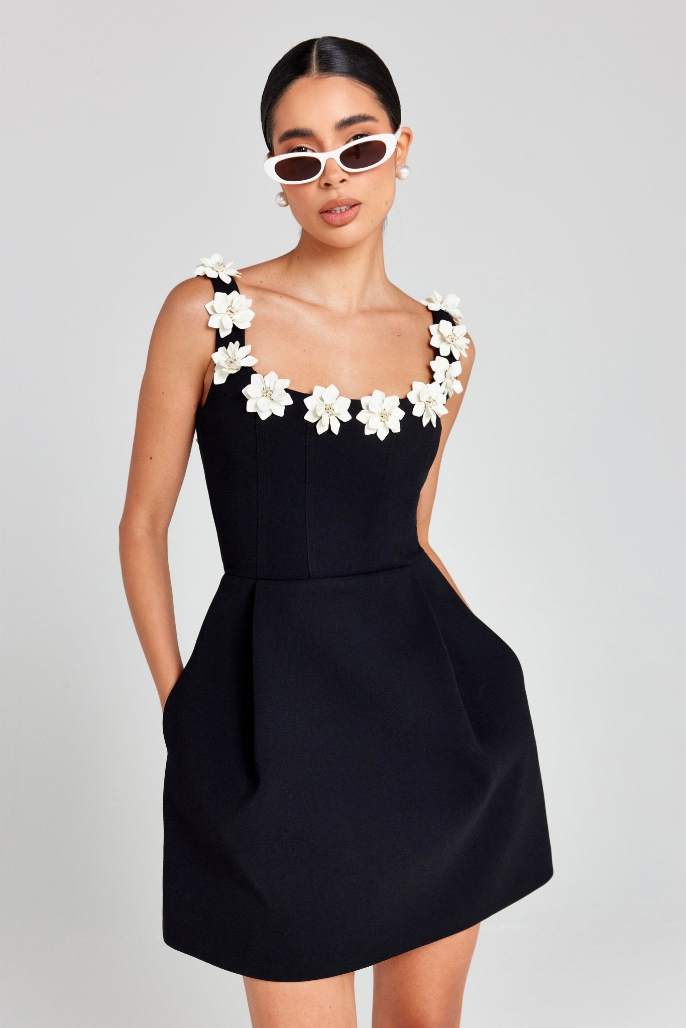 Women Mini Dress Fitted Sleeveless Floral Applique Design - Evergreen Outfits - Women Mini Dress