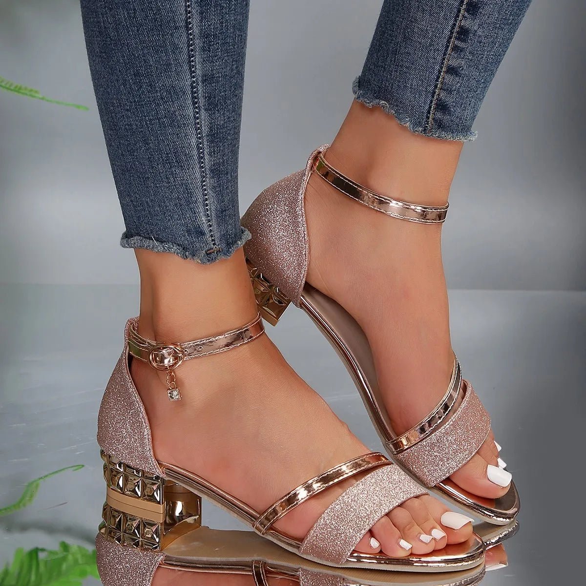 Women Sandals Strappy Block Heel Ankle Strap Closure - Evergreen Outfits - Women Sandal