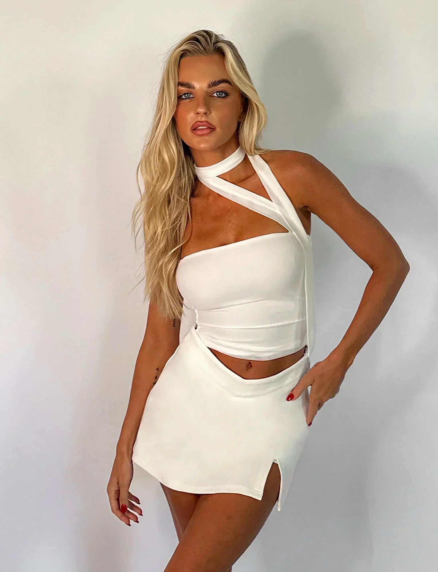Women Sleeveless Top Asymmetrical Neckband Detail Design - Evergreen Outfits - Women Top