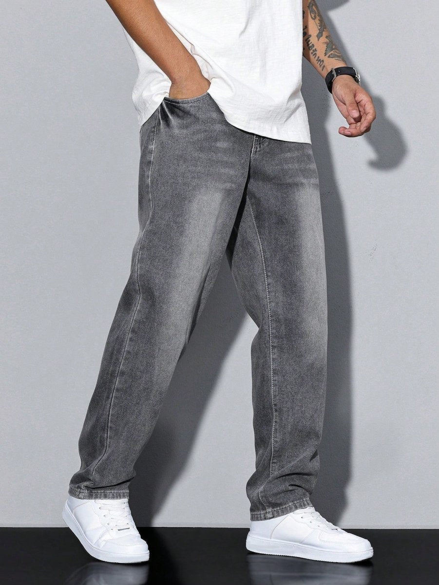 Men Jeans | Relaxed Fit with Straight Leg and Belt Loops
