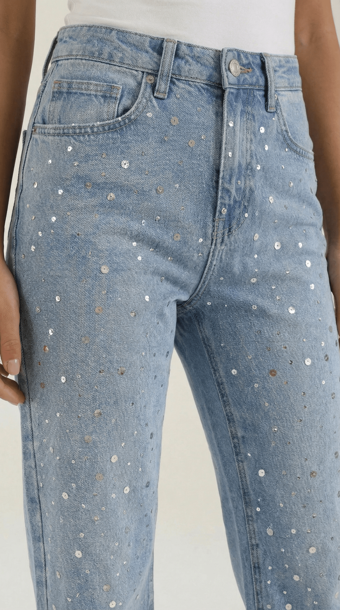 Jeans Women Baggy Fit Sparkle Design Detail Features - Evergreen Outfits - Women Pants
