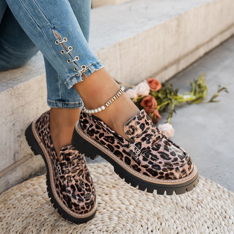 Women Loafers Slip - On Thick Tread Sole Design - Evergreen Outfits - Women Loafers