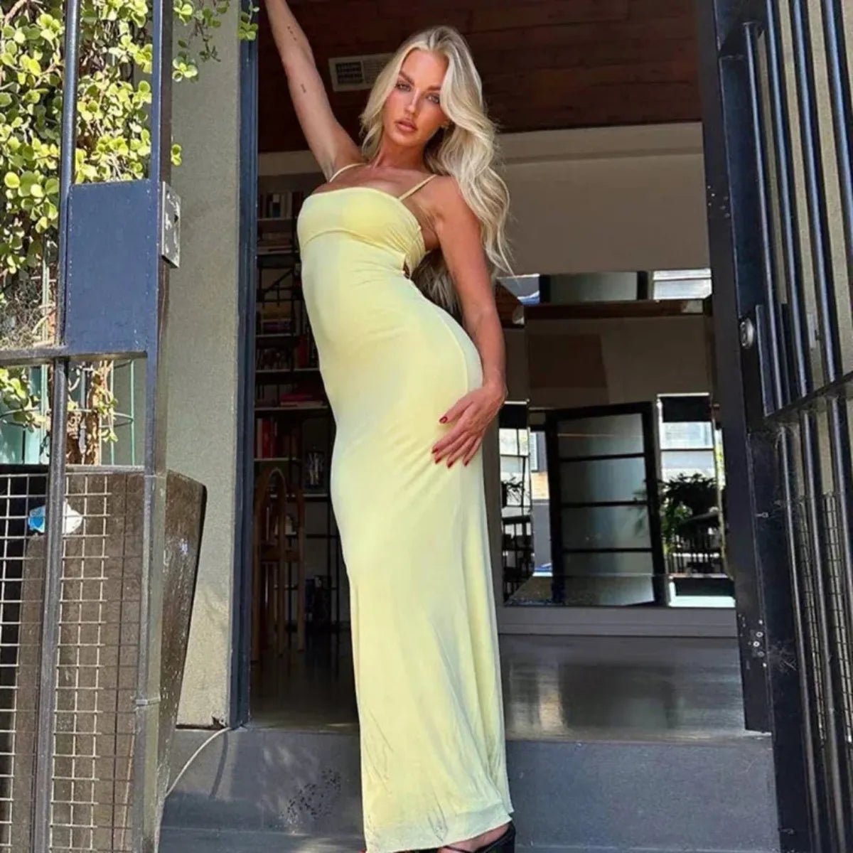 Women Maxi Dress Bodycon Backless Sleeveless Strappy - Evergreen Outfits - Women Maxi Dress